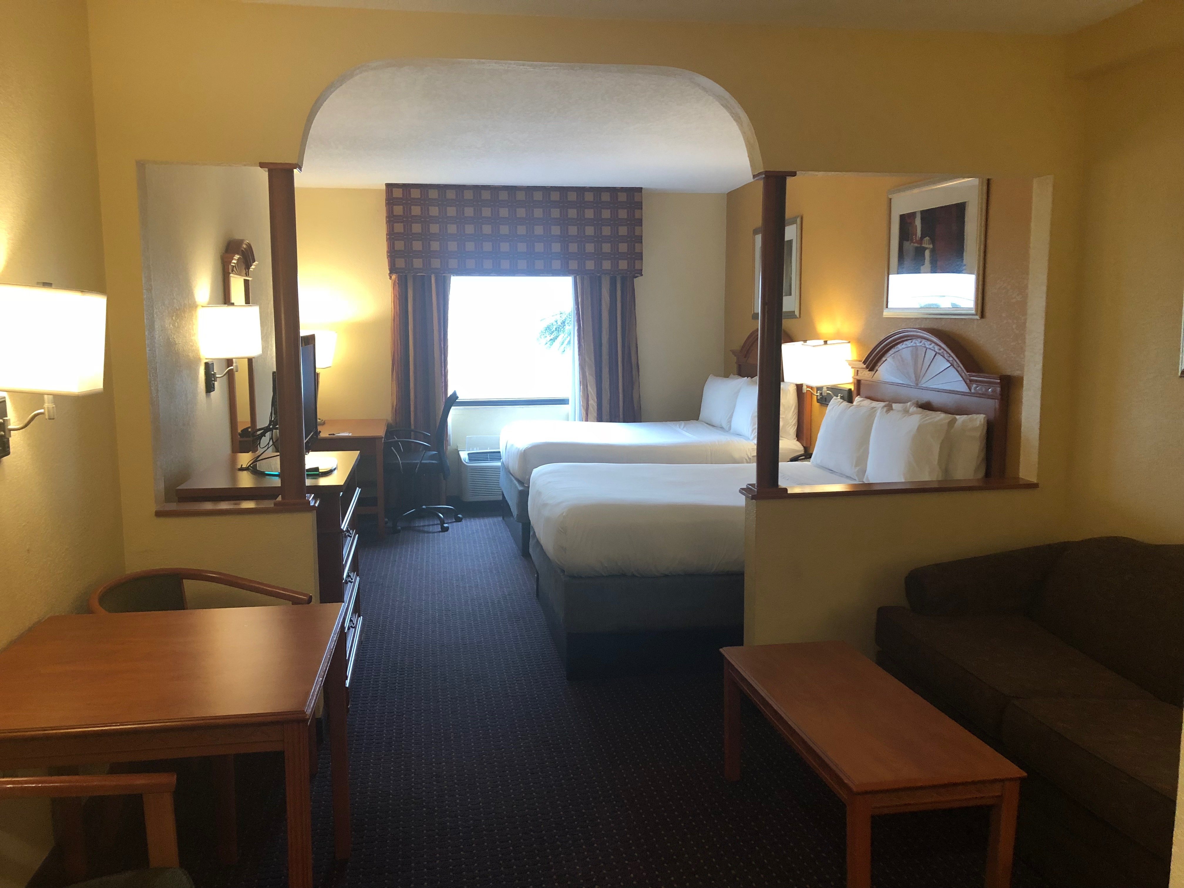 holiday inn express and suites fort lauderdale airport west