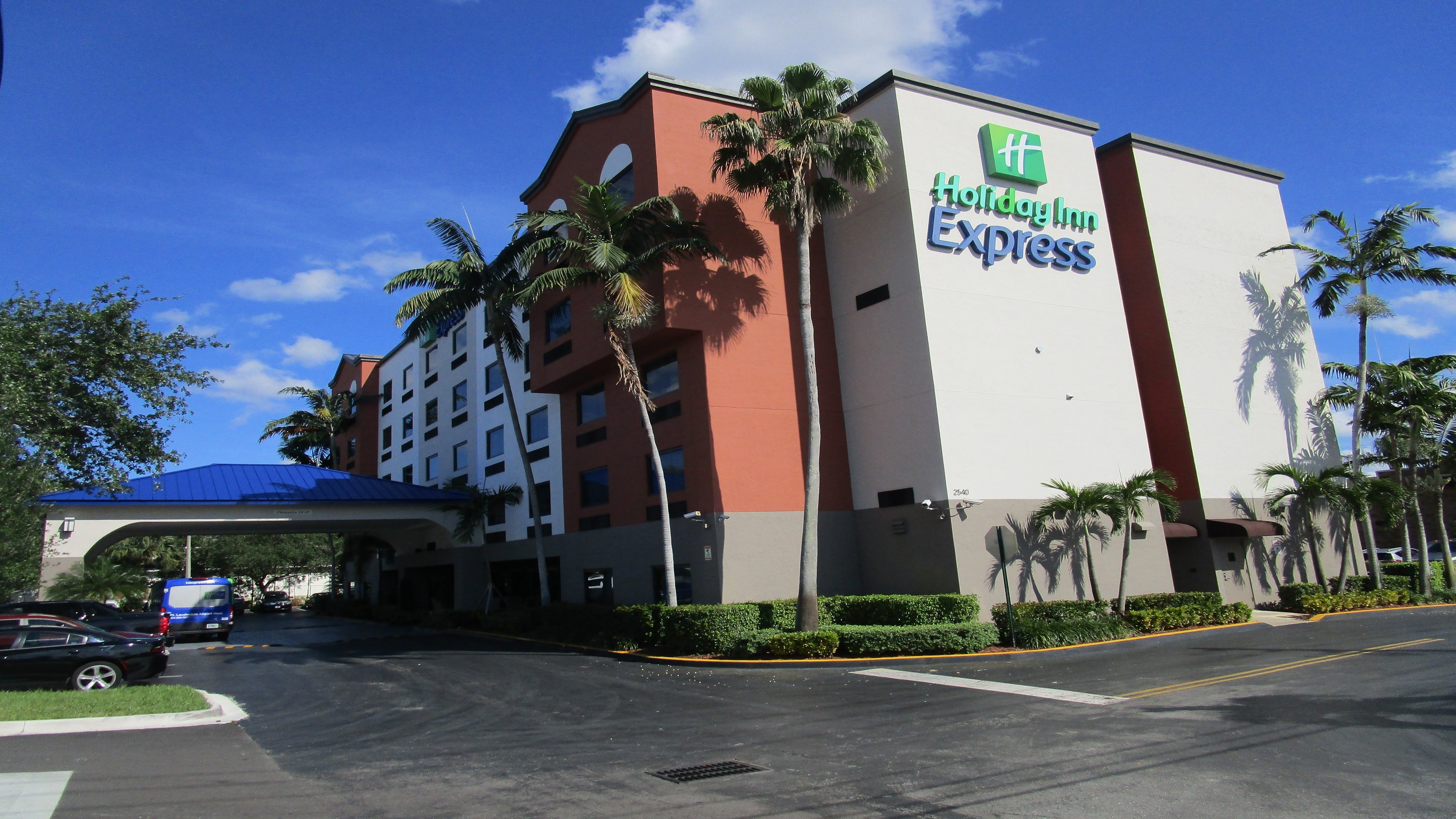 holiday inn express and suites fort lauderdale airport west