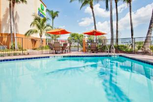 holiday inn express and suites fort lauderdale airport west