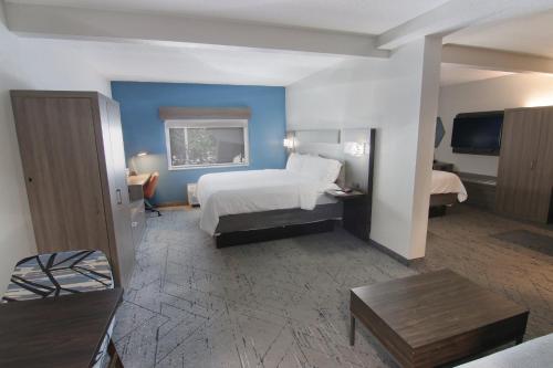 holiday inn express and suites fort lauderdale airport west