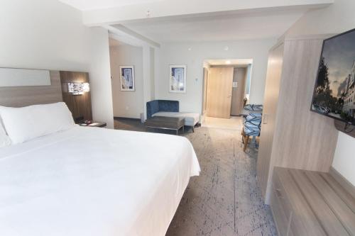 holiday inn express and suites fort lauderdale airport west