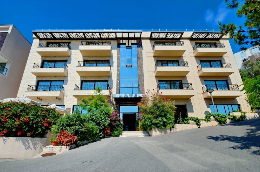 hotel hec residence milocer