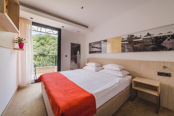 hotel hec residence milocer