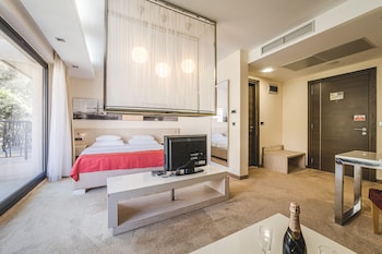 hotel hec residence milocer