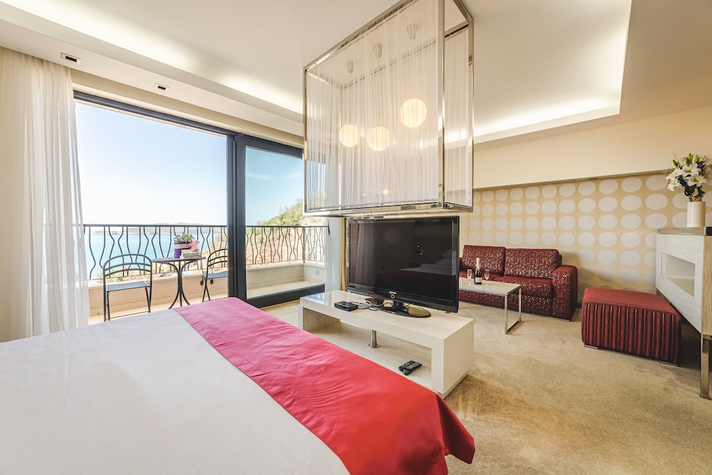hotel hec residence milocer