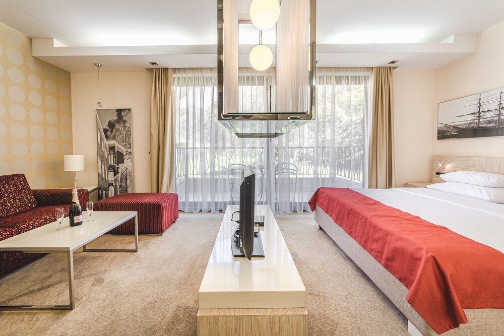 hotel hec residence milocer