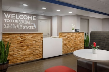 Hampton Inn Ft. Lauderdale-Cypress Creek,Fort Lauderdale>>Florida,3 star