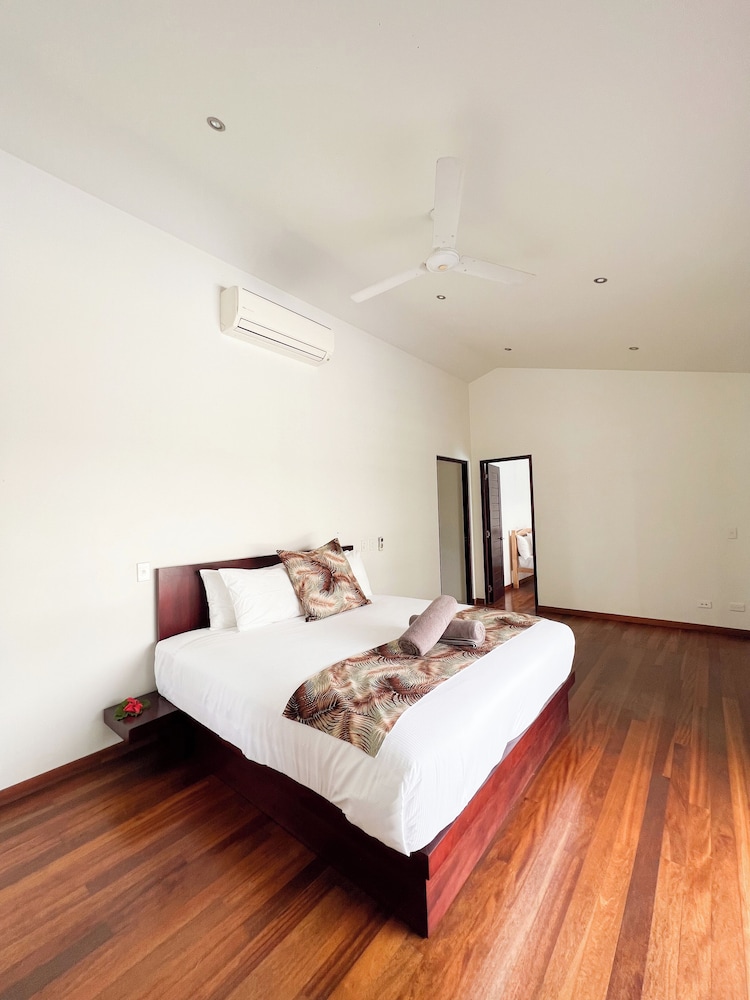 naisoso island villas