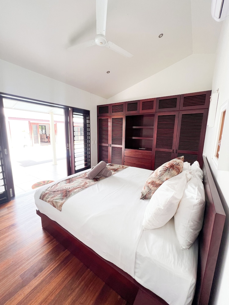 naisoso island villas