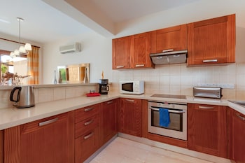 aphrodite hills residences apartments