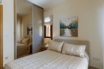 aphrodite hills residences apartments