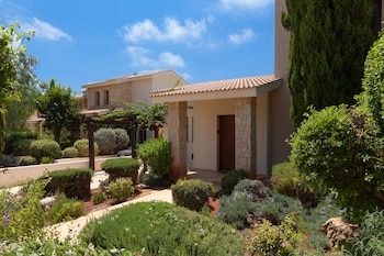 aphrodite hills residences apartments
