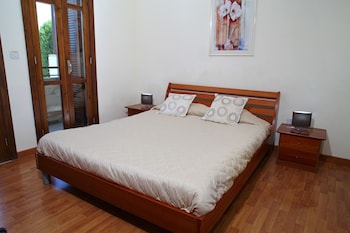 aphrodite hills residences apartments