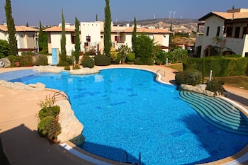 aphrodite hills residences apartments
