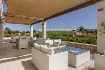 aphrodite hills residences apartments