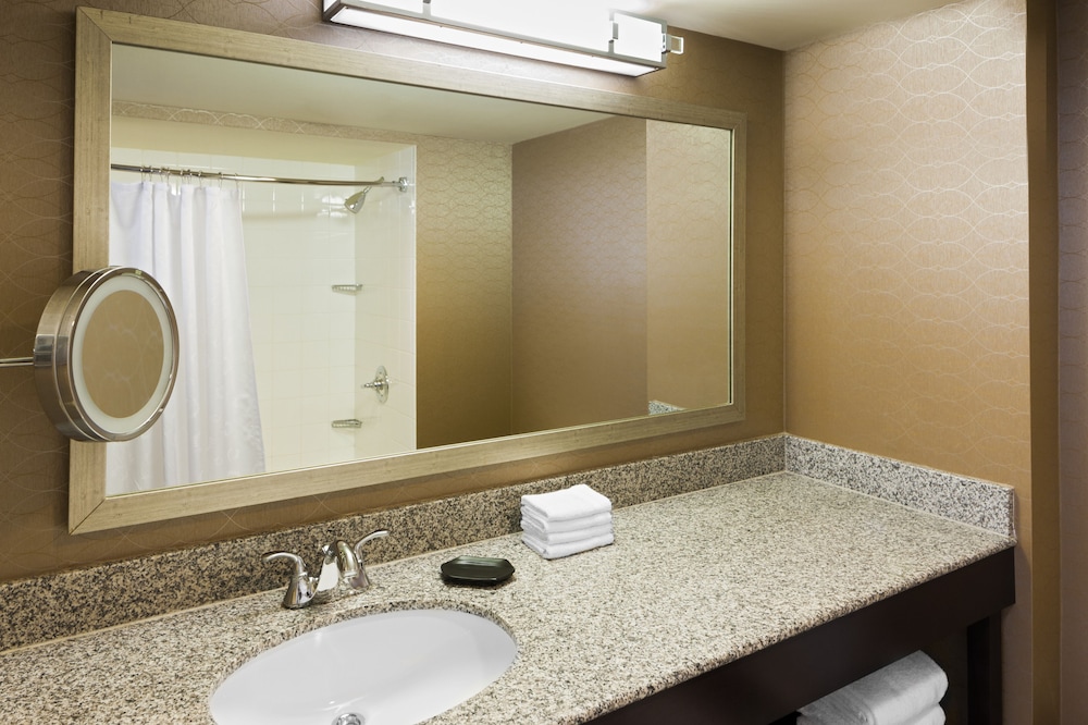 sheraton metairie new orleans hotel