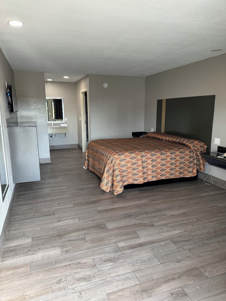 nola inn and suites