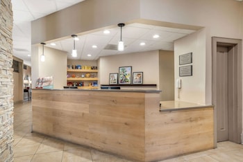 Country Inn & Suites By Radisson, Metairie (New Orleans), La,Harahan>>Elmwood,3 star
