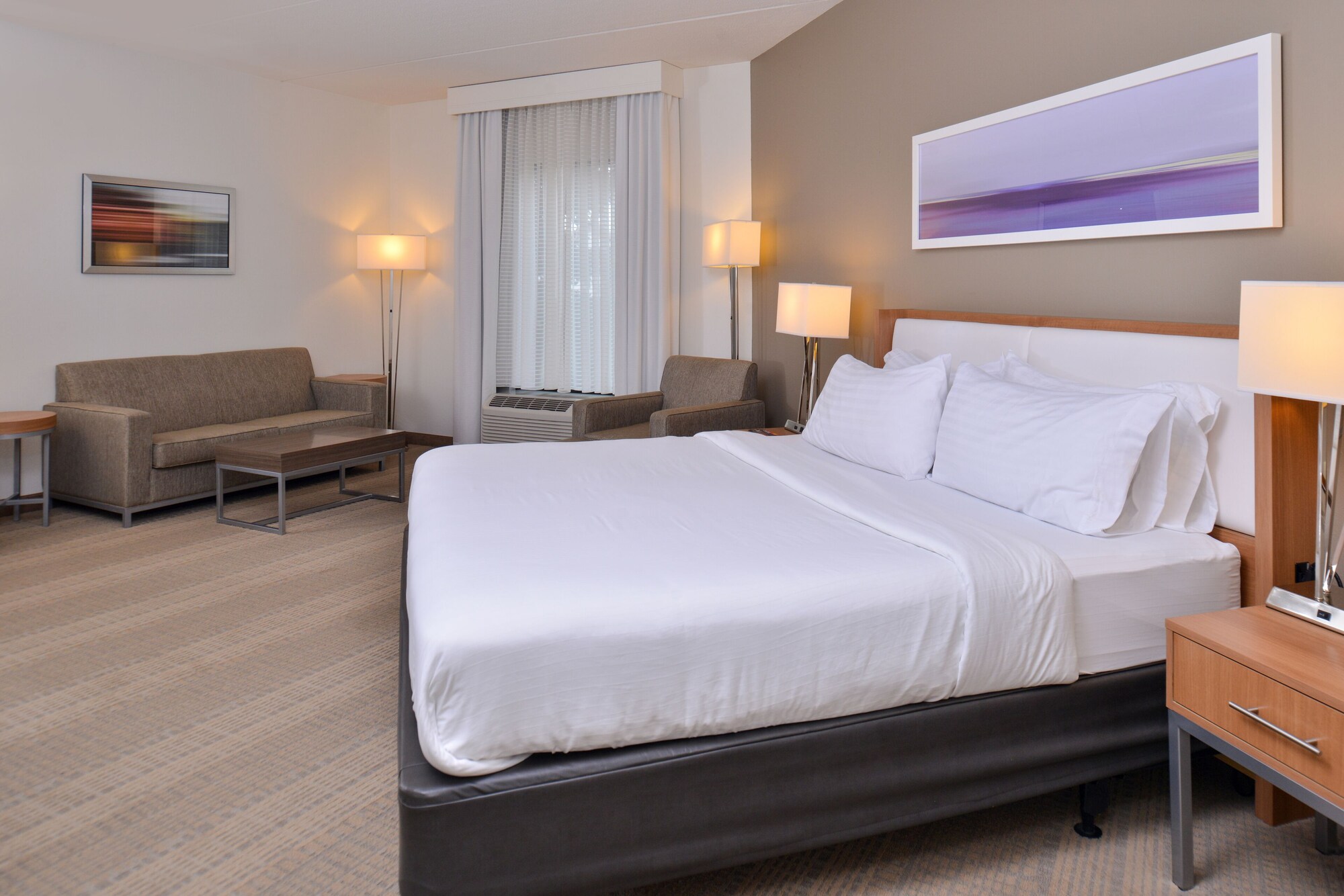 holiday inn express and suites new orleans airport