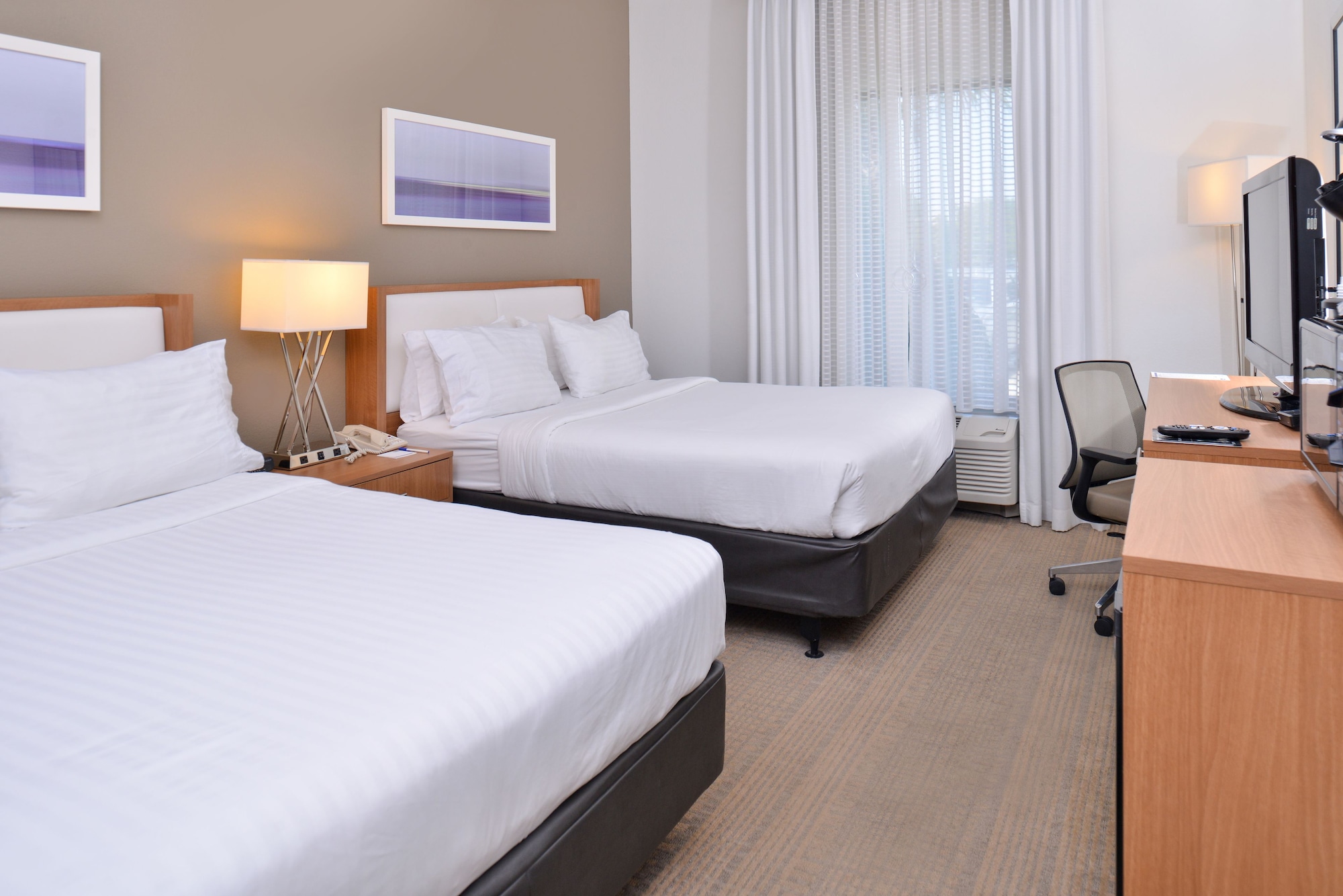 holiday inn express and suites new orleans airport