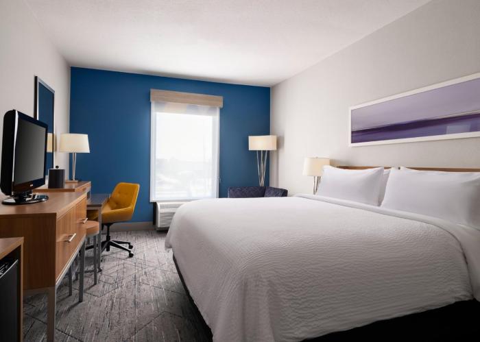 holiday inn express and suites new orleans airport