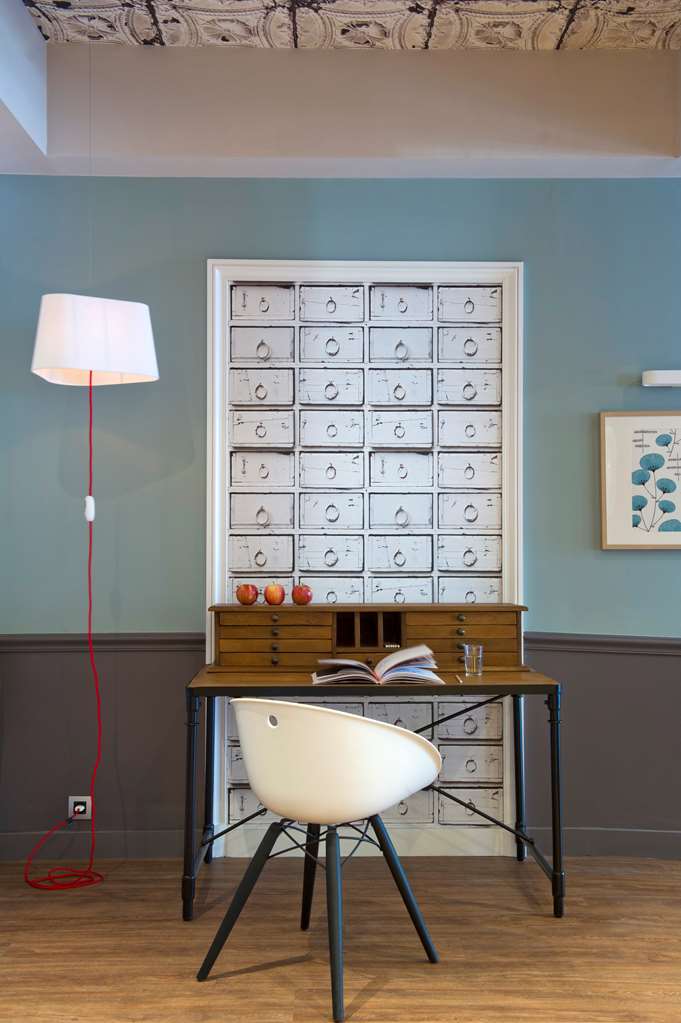 hotel magenta 38 by happyculture