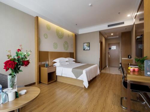 greentree inn jiangyin renmin dong road liangchen square