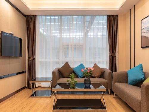 greentree inn jiangyin renmin dong road liangchen square