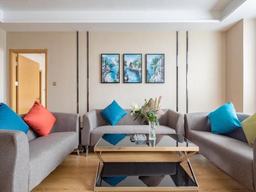 greentree inn jiangyin renmin dong road liangchen square