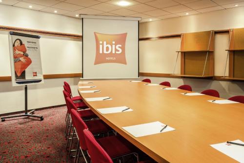ibis paris 17 clichy batignolles