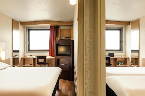 ibis paris 17 clichy batignolles