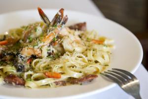 bay club hotel and marina