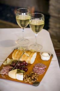 bay club hotel and marina