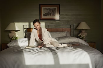 grand mercure petra