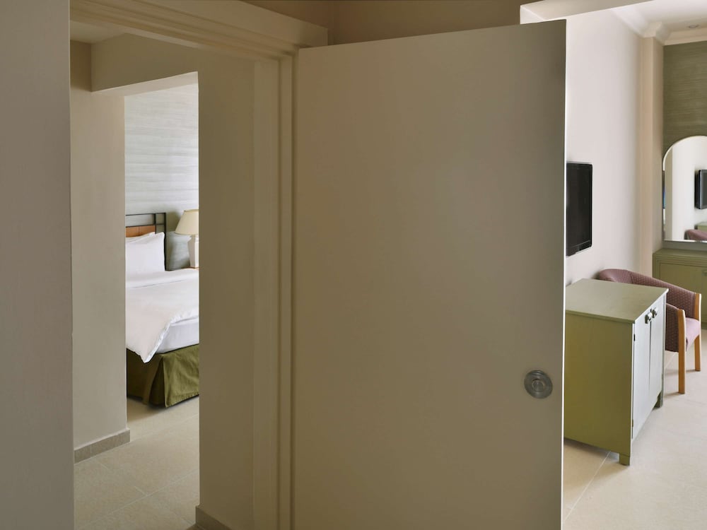 grand mercure petra