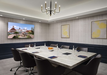 hotel del coronado curio collection by hilton