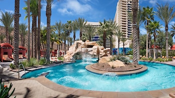 harrahs resort southern california