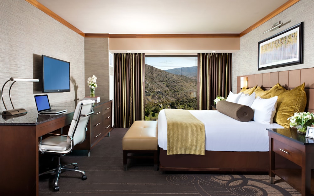 harrahs resort southern california