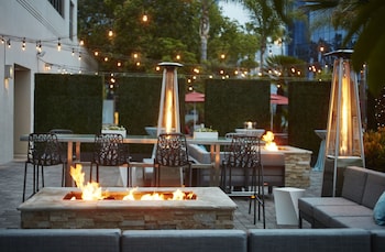 embassy suites by hilton san diego la jolla