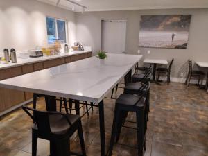 Surestay Hotel By Best Western Chula Vista San Diego Bay,Chula Vista>>Bonita,3 star