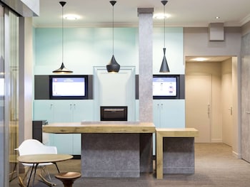 ibis paris gare du nord tgv