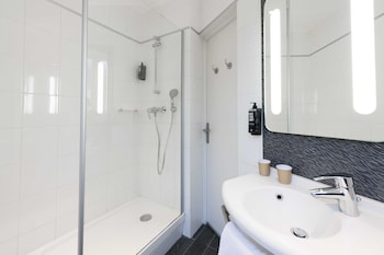 ibis paris gare du nord tgv