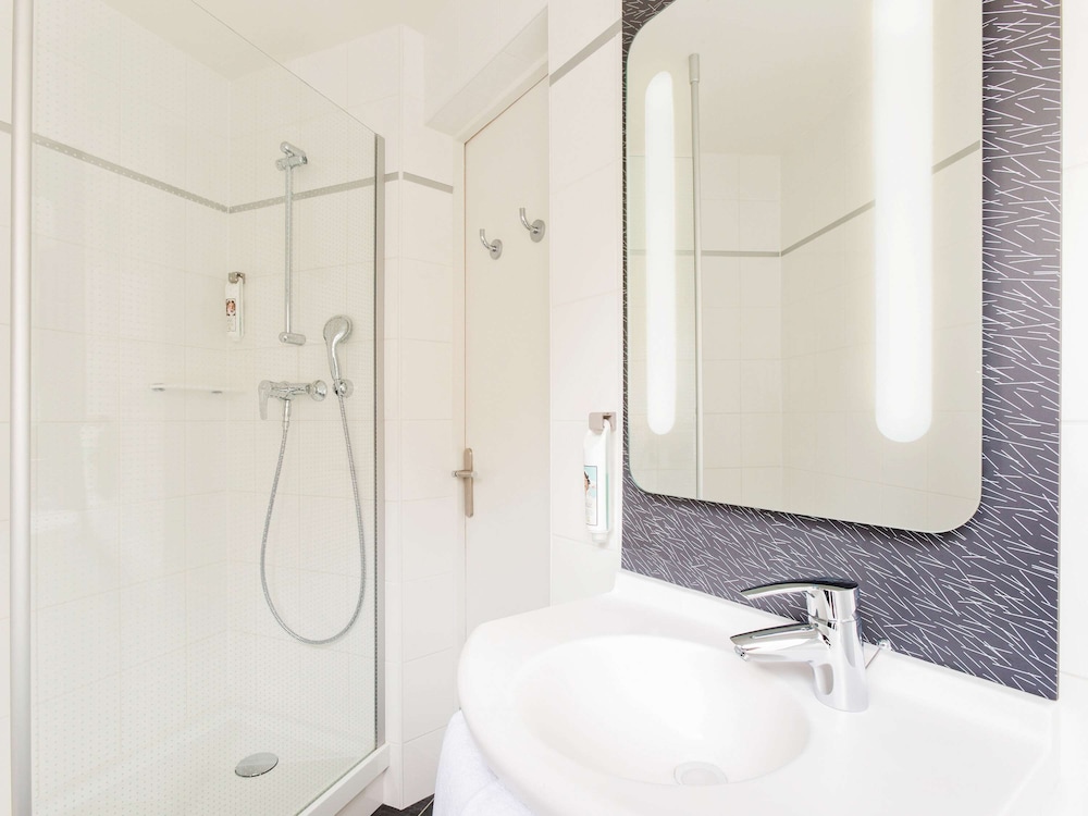 ibis paris gare du nord tgv