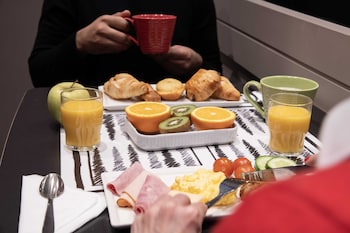 ibis paris gare du nord tgv