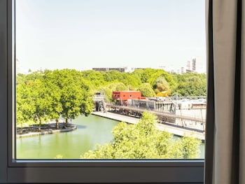 hotel ibis paris la villette cite des sciences 19eme