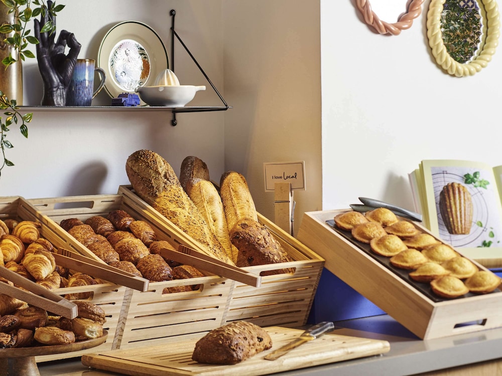 hotel ibis paris la villette cite des sciences 19eme