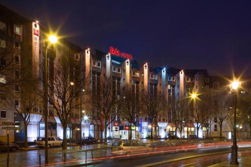 hotel ibis paris la villette cite des sciences 19eme