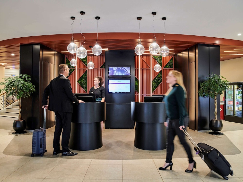 mercure paris la defense
