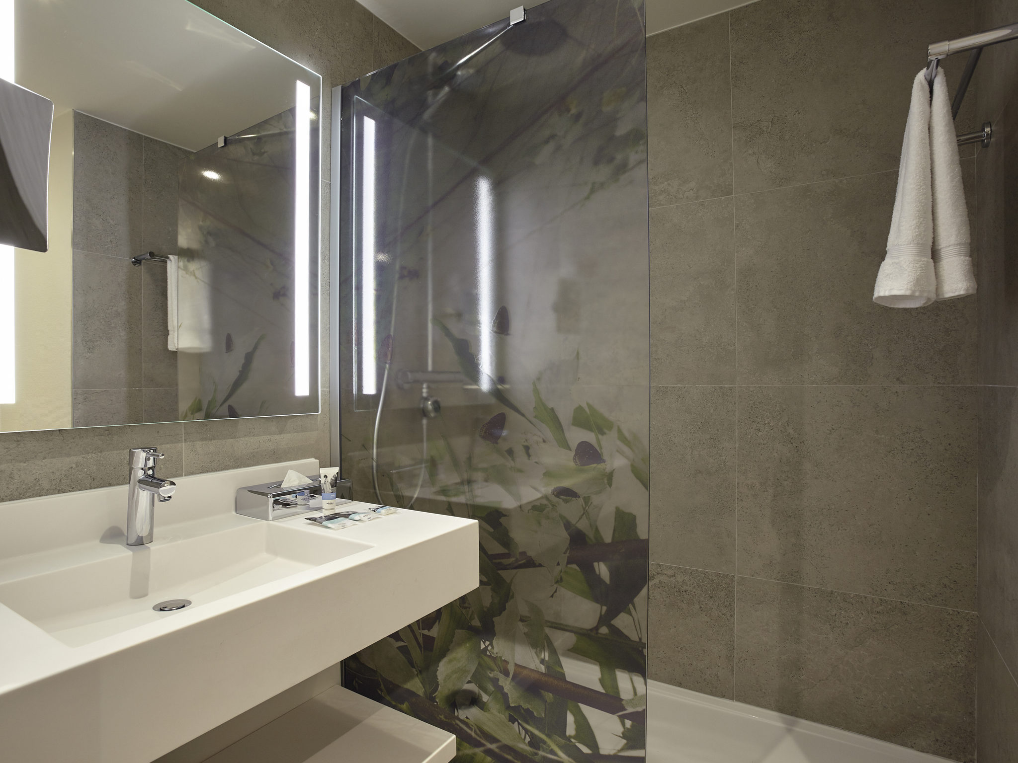 mercure paris la defense