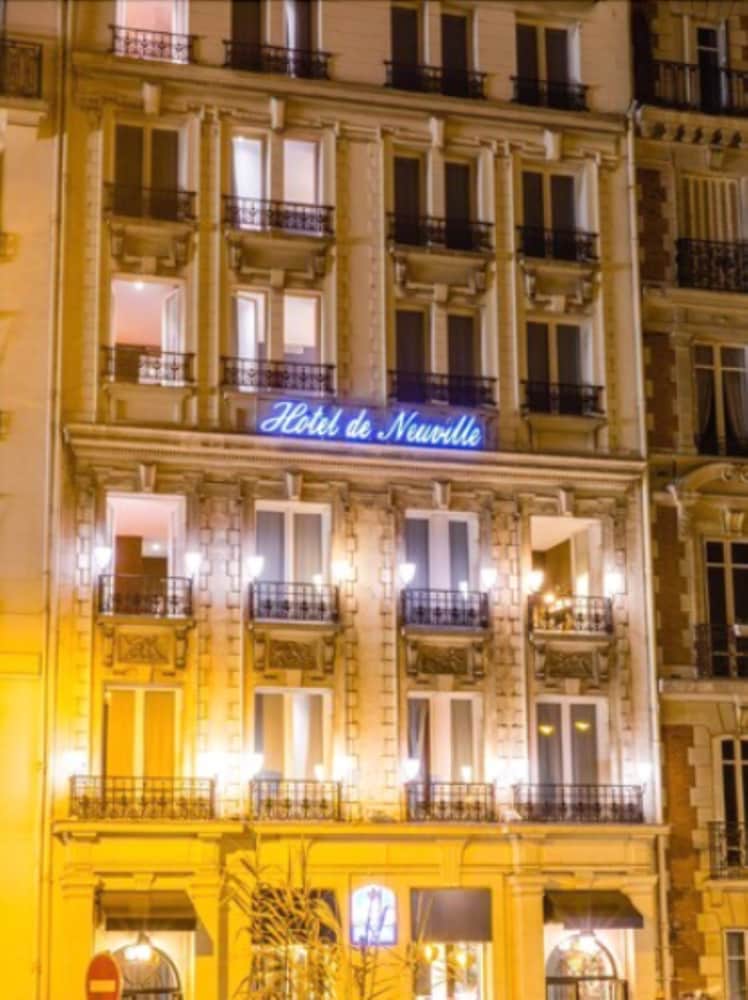 neuville arc de triomphe